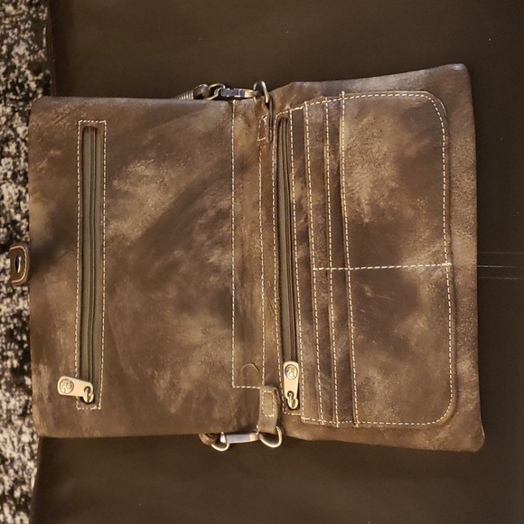 P & G crossbody purse - Picture 4 of 6